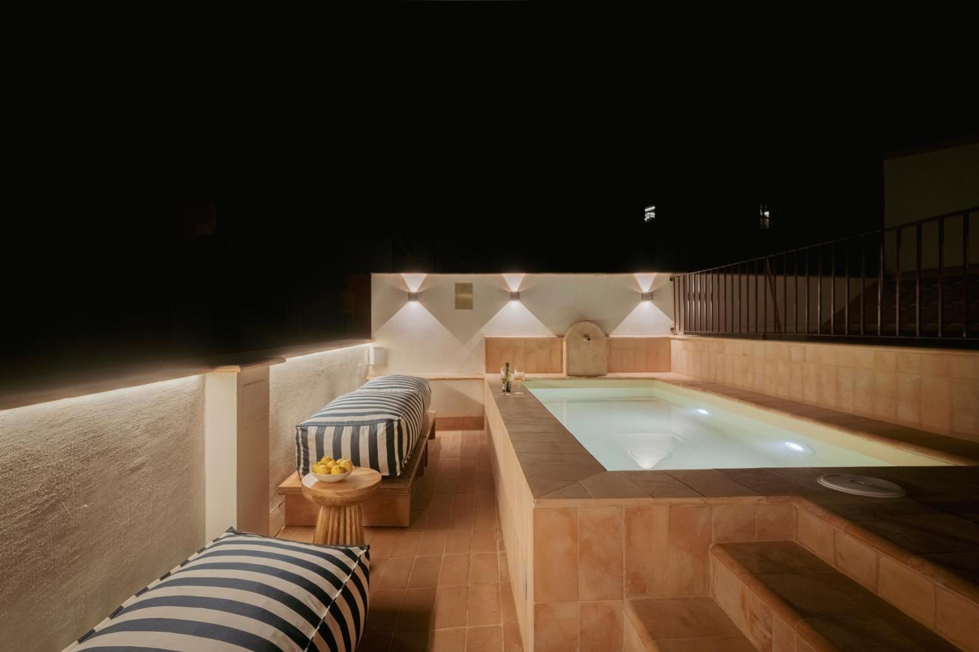 Lirium Casa Patio Hotel Seville Exterior photo