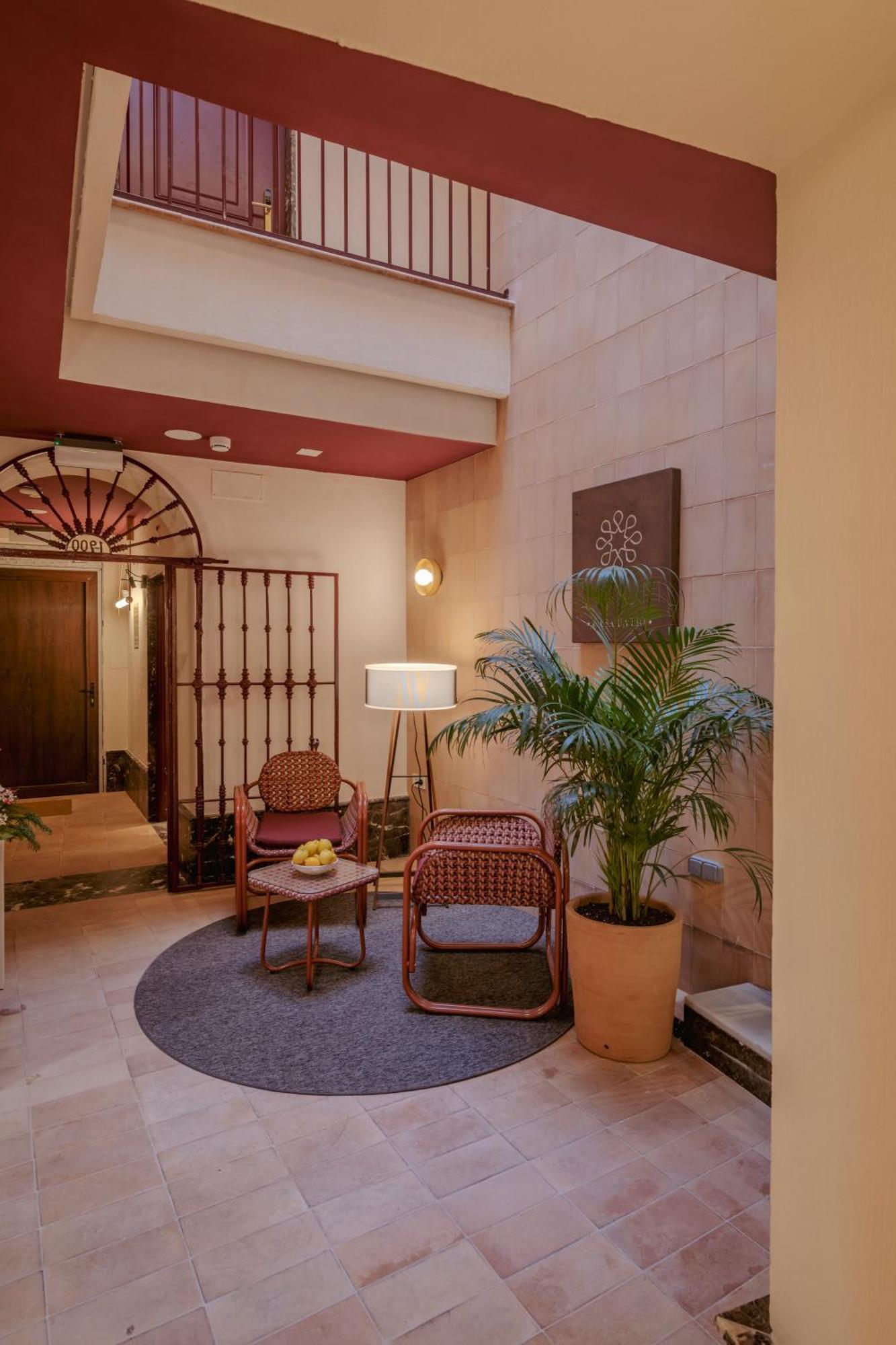 Lirium Casa Patio Hotel Seville Exterior photo